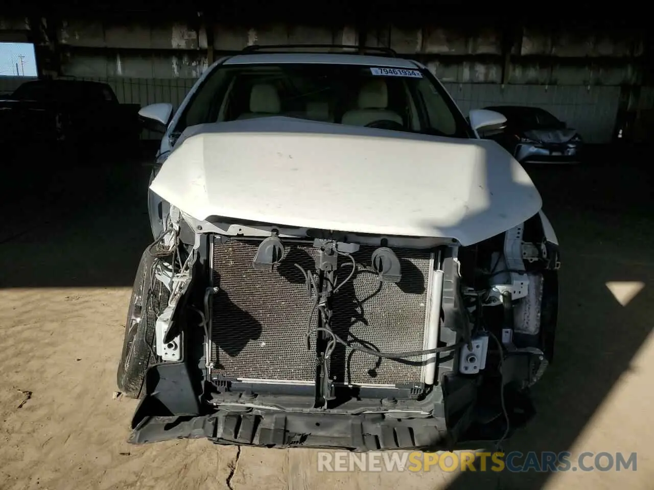 5 Photograph of a damaged car 5TDZZRFHXKS301860 TOYOTA HIGHLANDER 2019