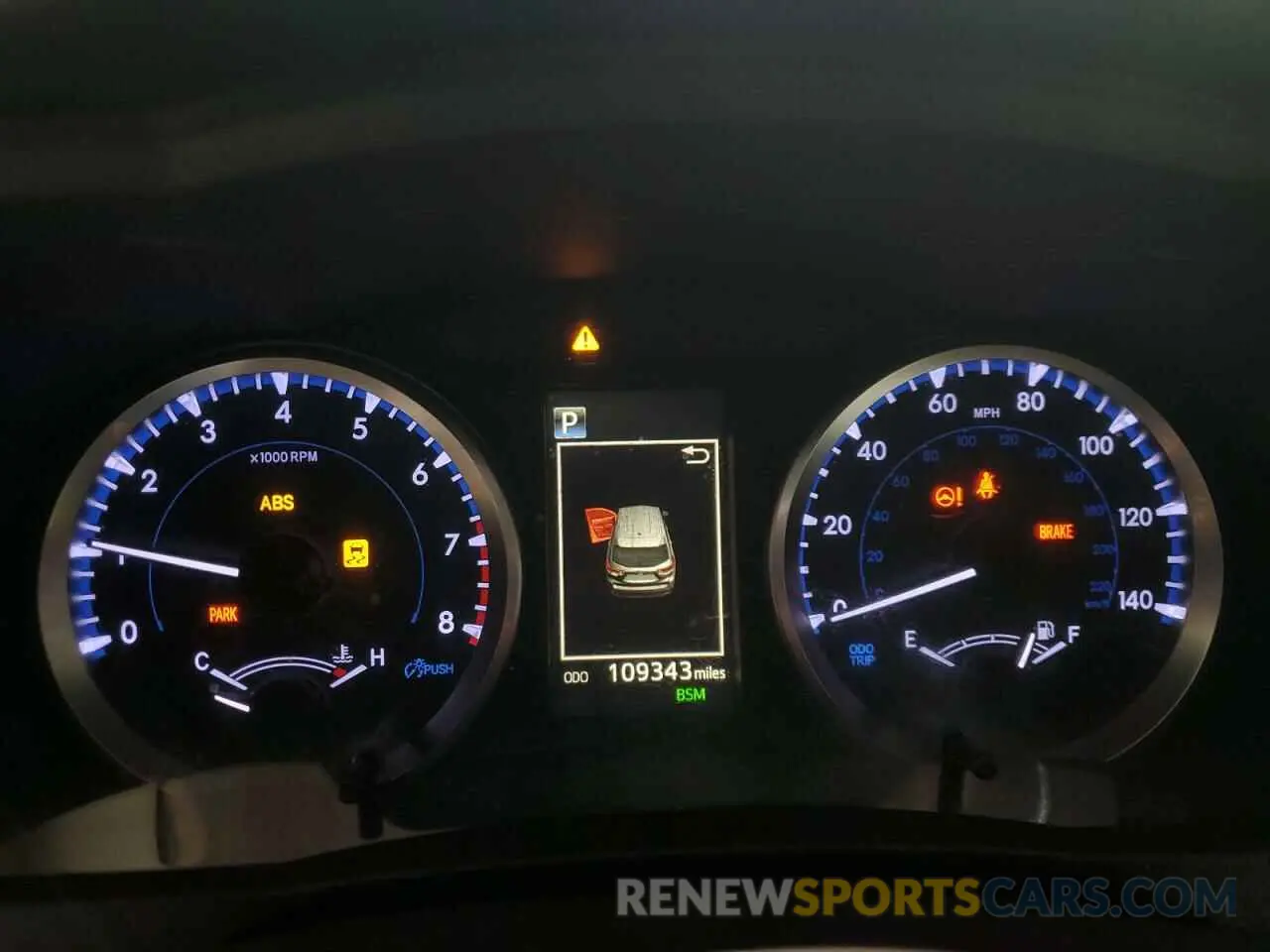 9 Photograph of a damaged car 5TDZZRFHXKS301860 TOYOTA HIGHLANDER 2019