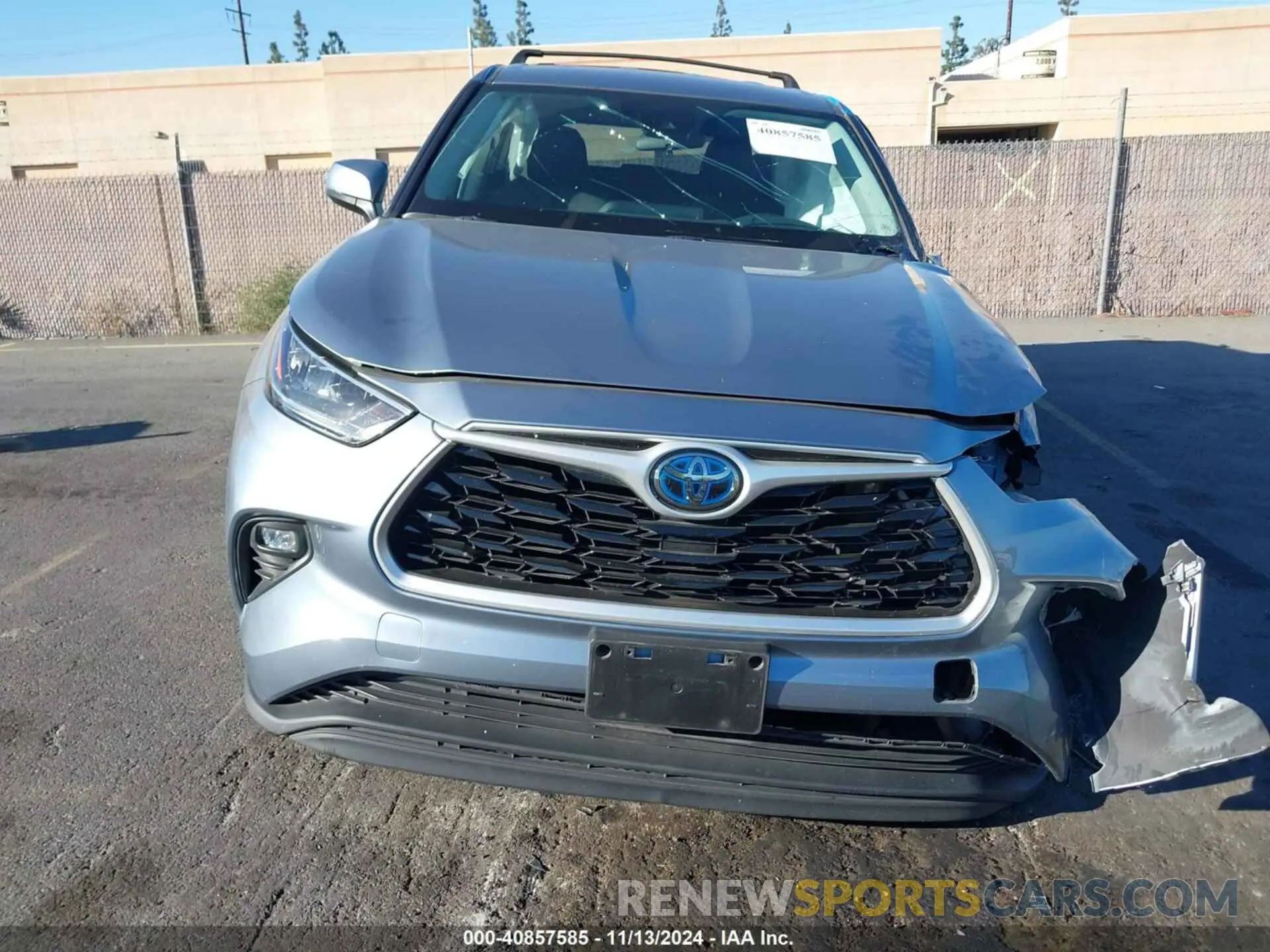 12 Photograph of a damaged car 5TDBBRCH3LS004425 TOYOTA HIGHLANDER 2020