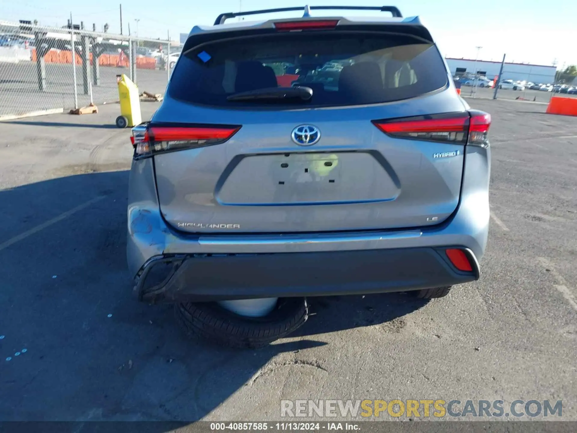 16 Photograph of a damaged car 5TDBBRCH3LS004425 TOYOTA HIGHLANDER 2020