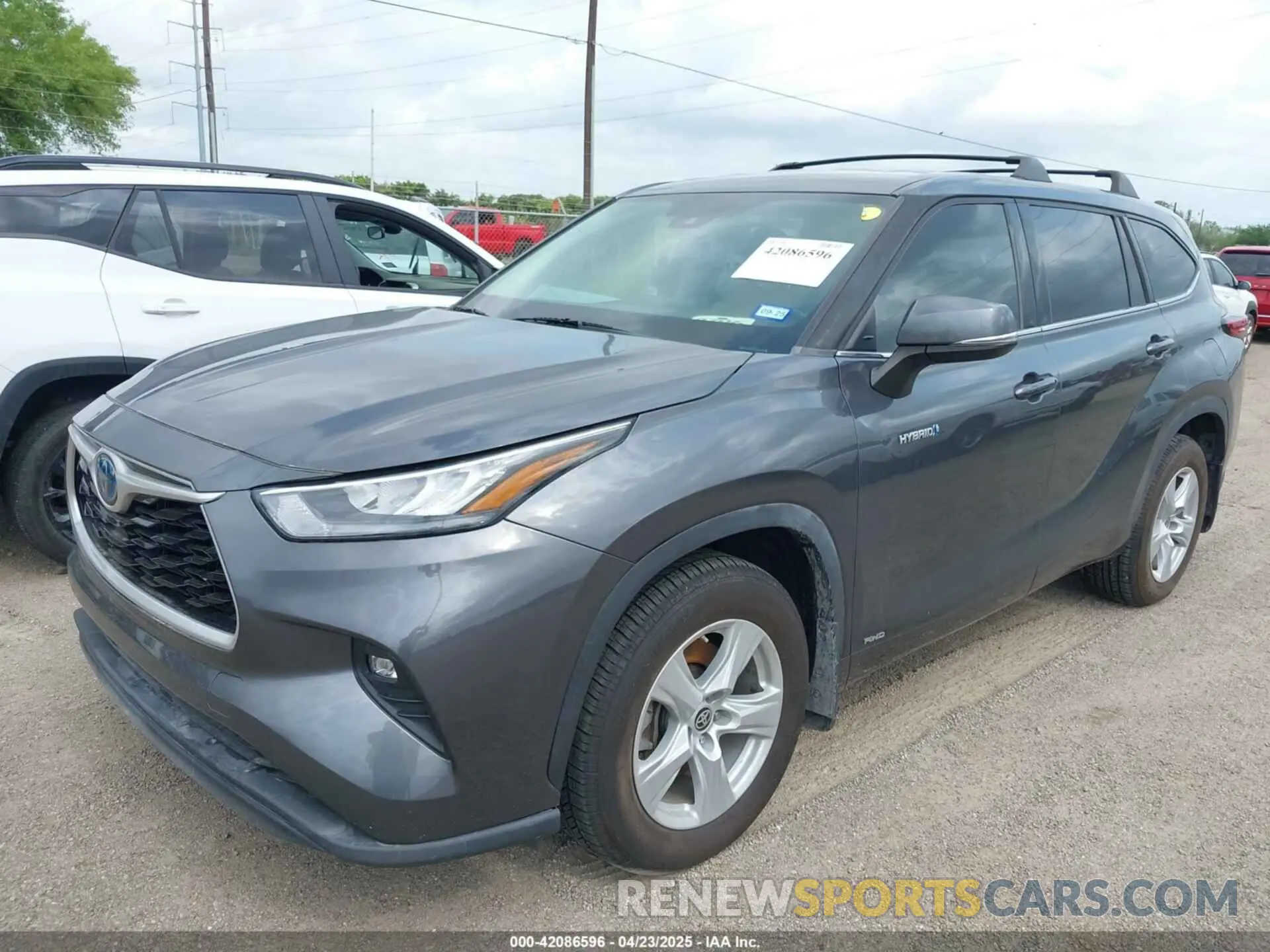 2 Photograph of a damaged car 5TDBBRCHXLS514061 TOYOTA HIGHLANDER 2020