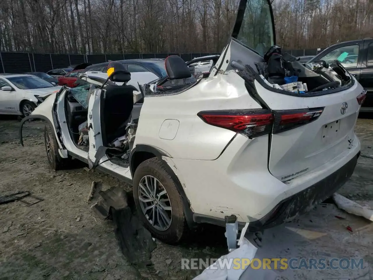 2 Фотография поврежденного автомобиля 5TDBZRBH0LS507455 TOYOTA HIGHLANDER 2020