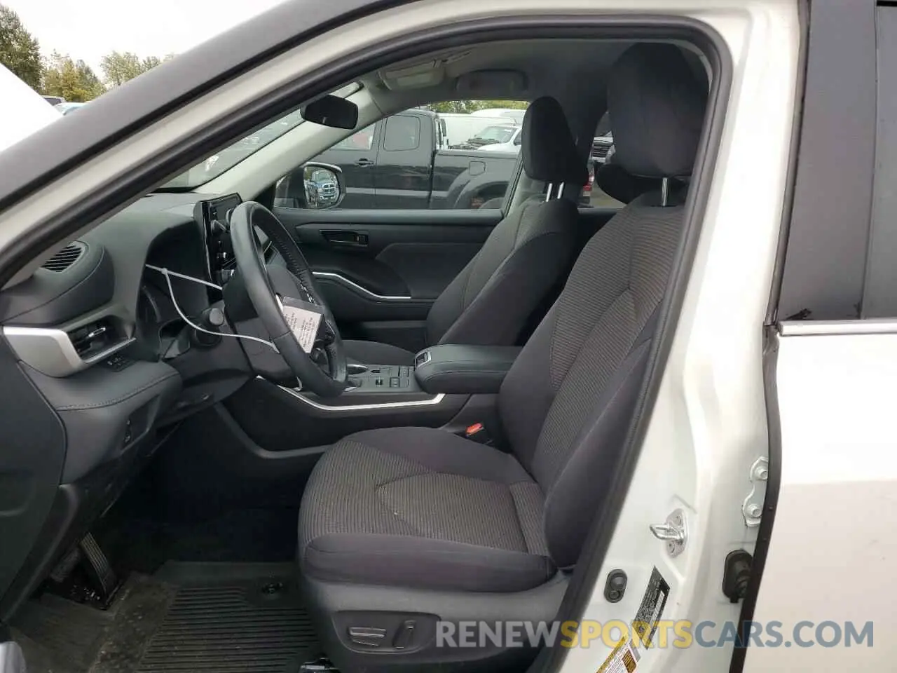 7 Фотография поврежденного автомобиля 5TDBZRBH2LS019429 TOYOTA HIGHLANDER 2020