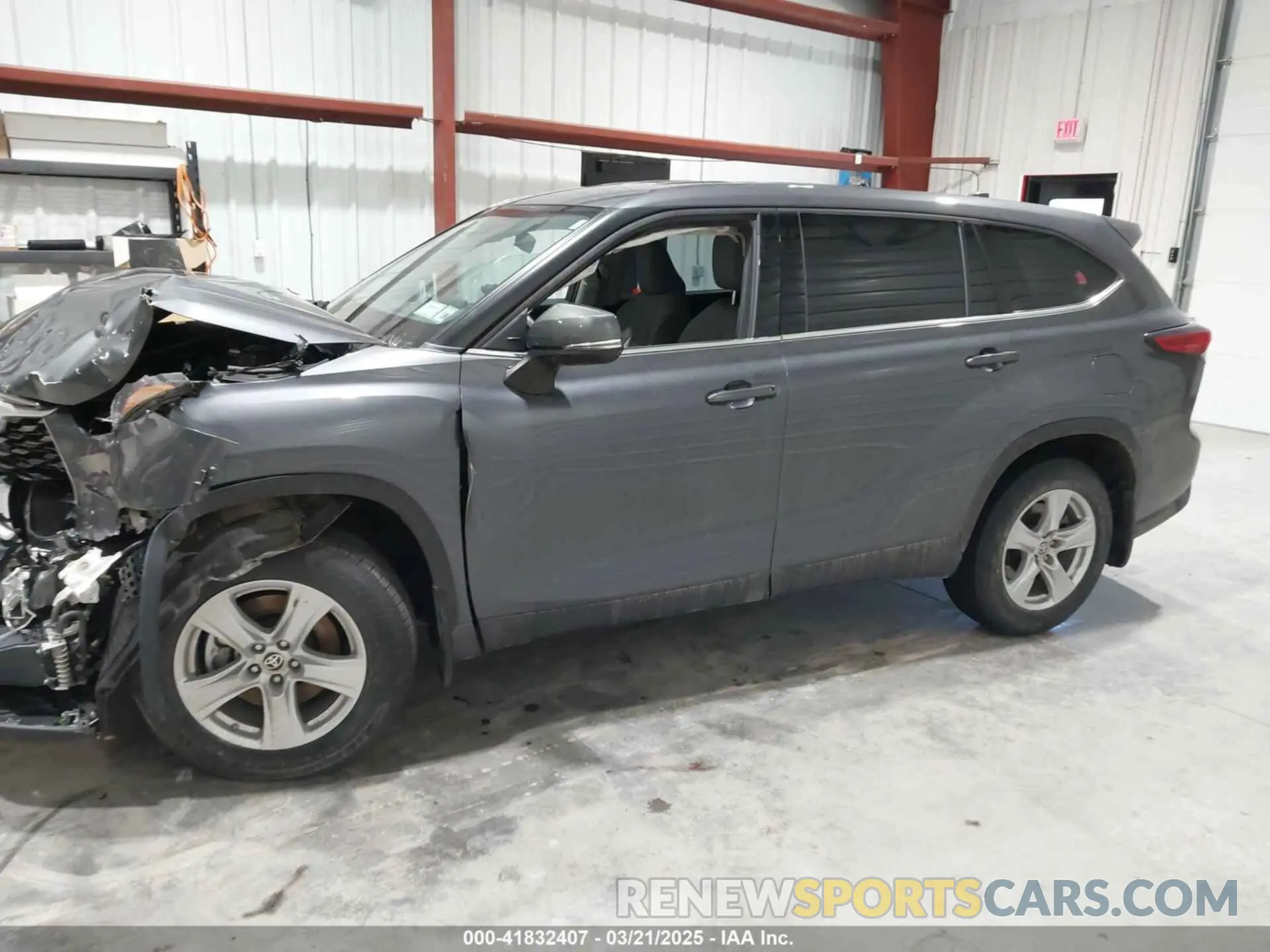 14 Photograph of a damaged car 5TDBZRBH3LS038023 TOYOTA HIGHLANDER 2020