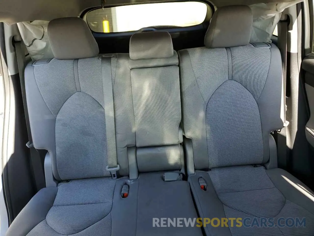 10 Фотография поврежденного автомобиля 5TDBZRBH4LS520760 TOYOTA HIGHLANDER 2020