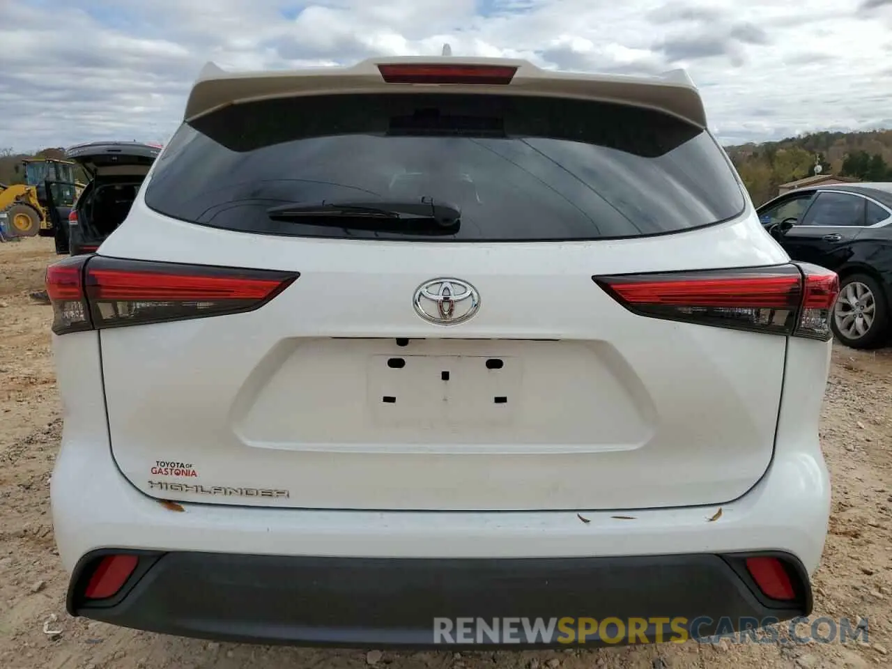 6 Photograph of a damaged car 5TDCZRAH3LS001141 TOYOTA HIGHLANDER 2020