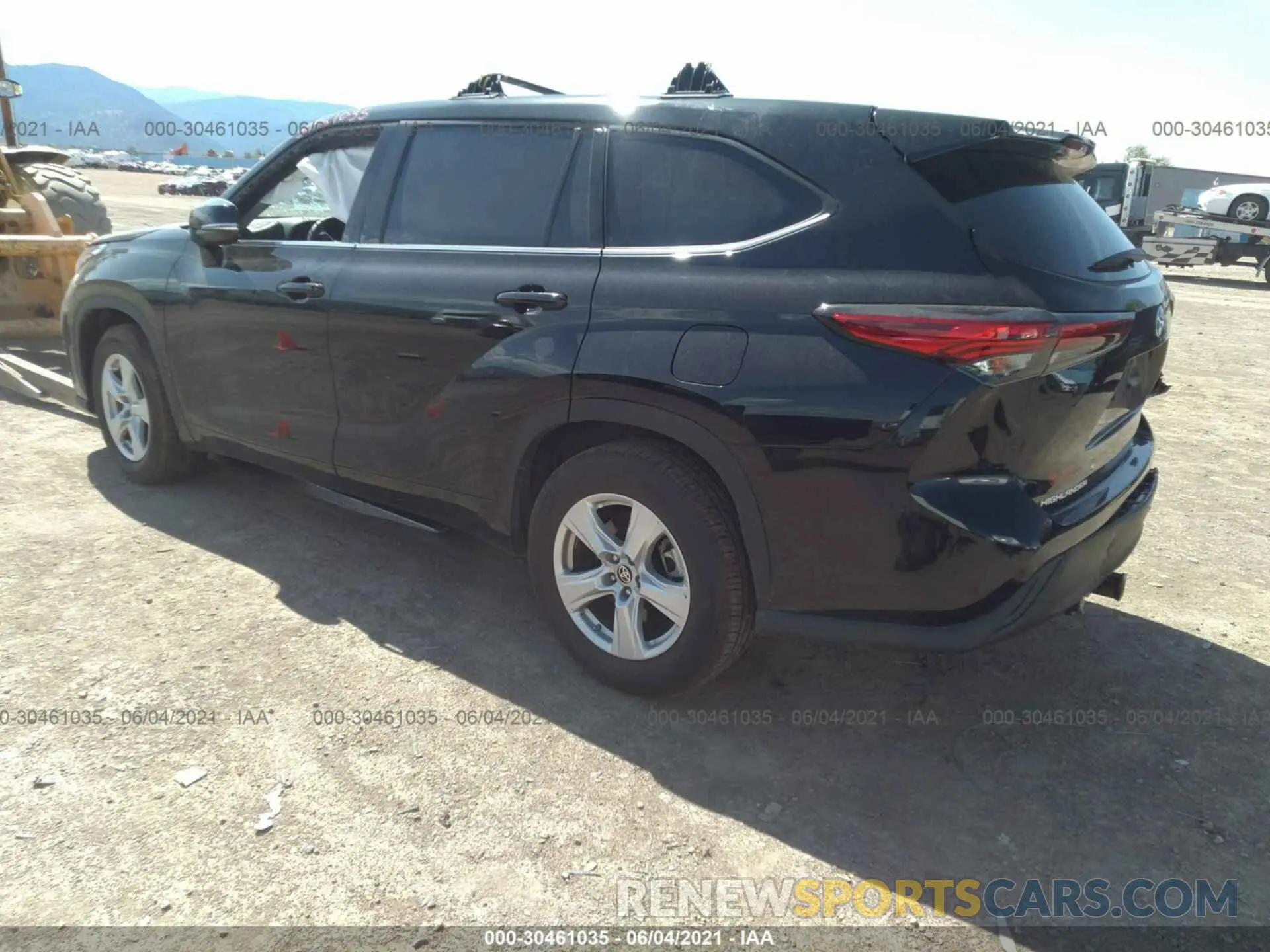 3 Photograph of a damaged car 5TDCZRAH3LS030445 TOYOTA HIGHLANDER 2020