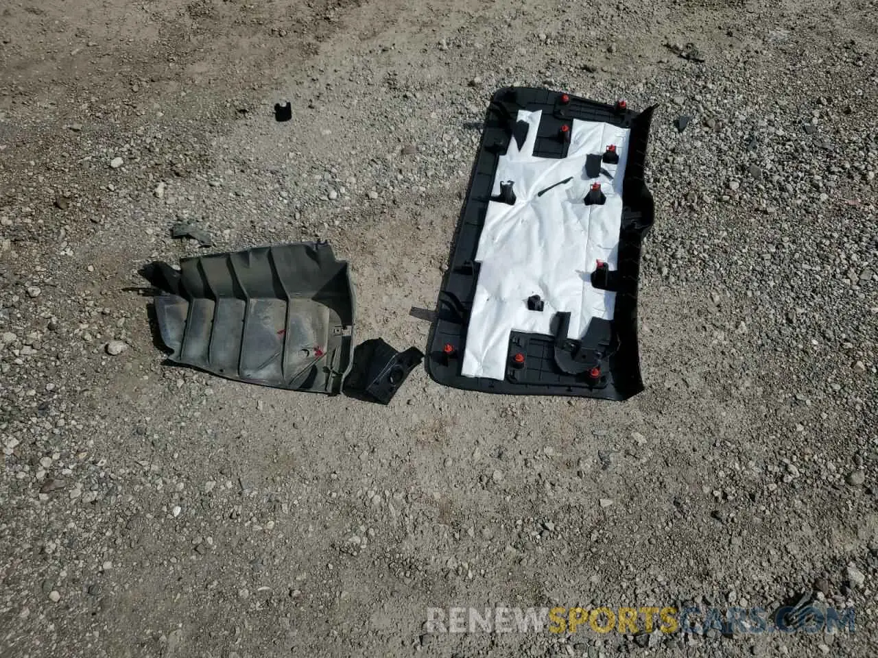 15 Photograph of a damaged car 5TDCZRAH7LS512559 TOYOTA HIGHLANDER 2020