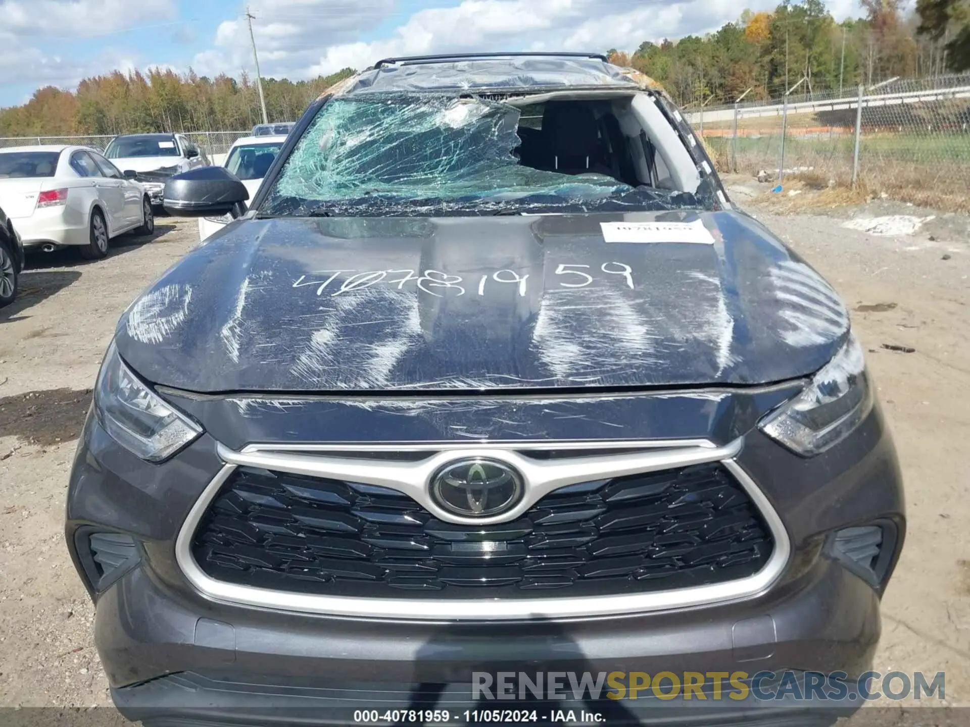 11 Photograph of a damaged car 5TDCZRAHXLS014209 TOYOTA HIGHLANDER 2020