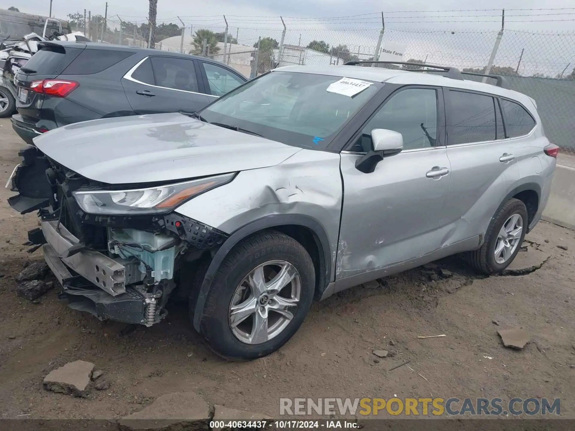 2 Фотография поврежденного автомобиля 5TDCZRAHXLS017871 TOYOTA HIGHLANDER 2020