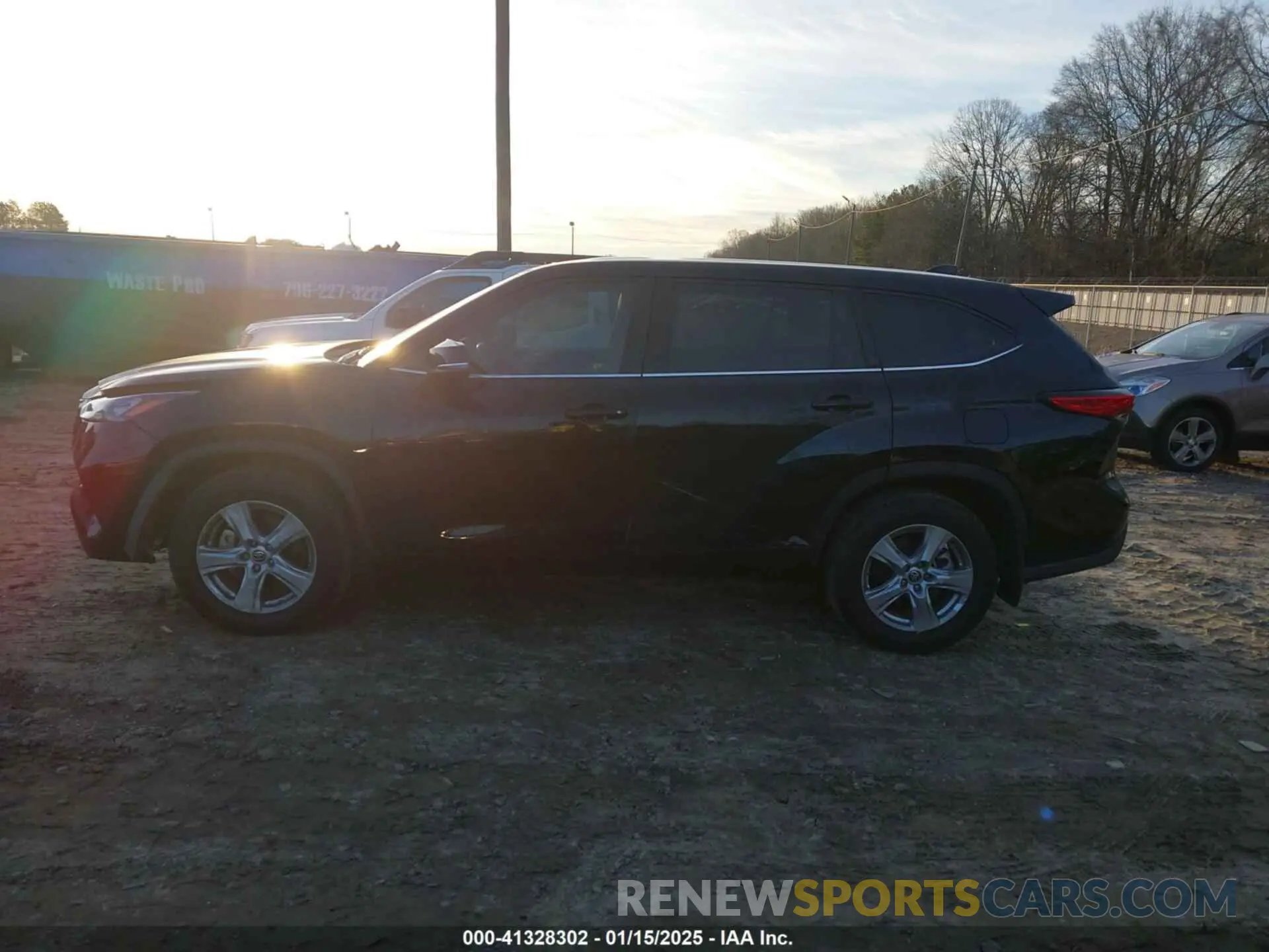 14 Photograph of a damaged car 5TDCZRBH0LS047248 TOYOTA HIGHLANDER 2020