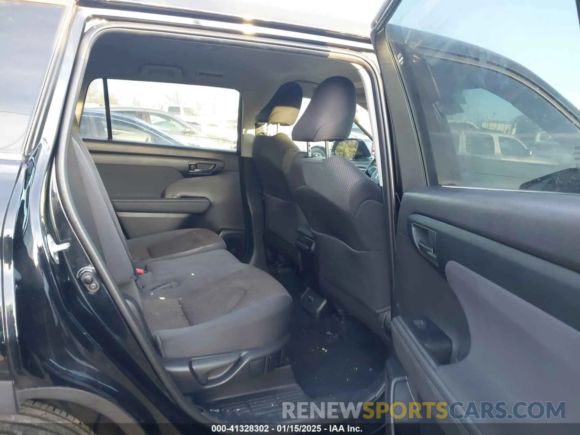 8 Photograph of a damaged car 5TDCZRBH0LS047248 TOYOTA HIGHLANDER 2020