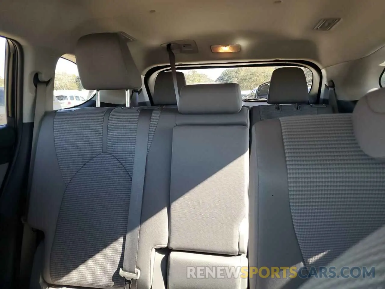 10 Фотография поврежденного автомобиля 5TDCZRBH7LS519221 TOYOTA HIGHLANDER 2020