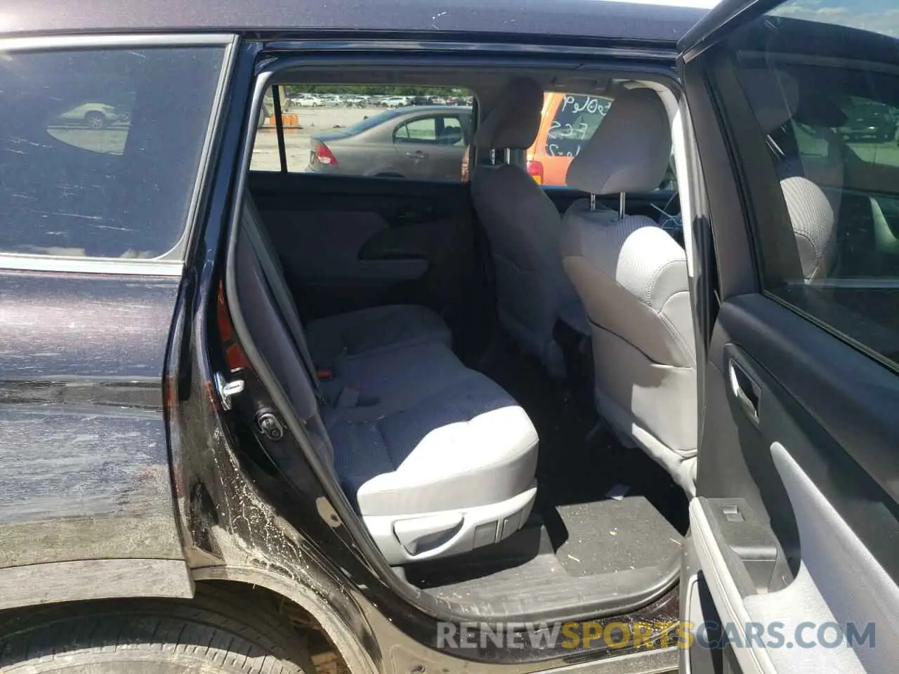 6 Photograph of a damaged car 5TDCZRBHXLS016069 TOYOTA HIGHLANDER 2020