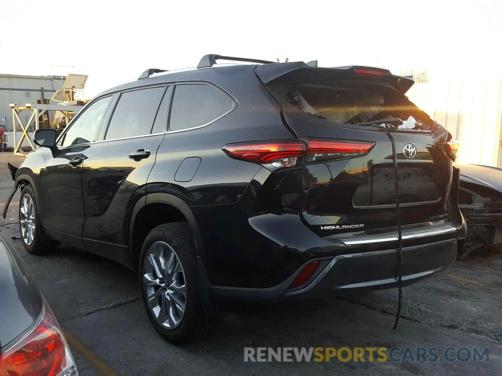 3 Photograph of a damaged car 5TDDZRBH1LS022024 TOYOTA HIGHLANDER 2020