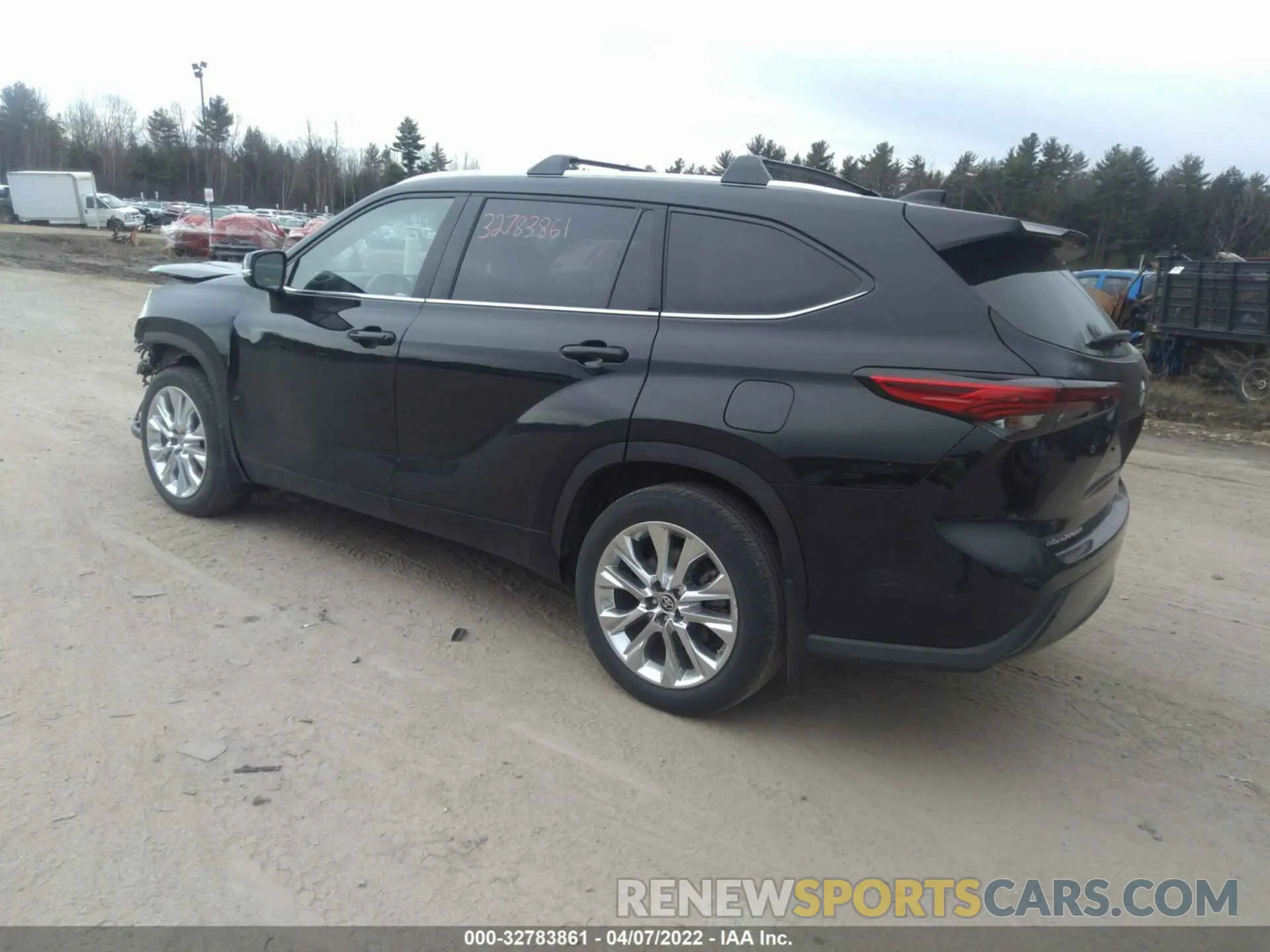 3 Photograph of a damaged car 5TDDZRBH4LS043885 TOYOTA HIGHLANDER 2020