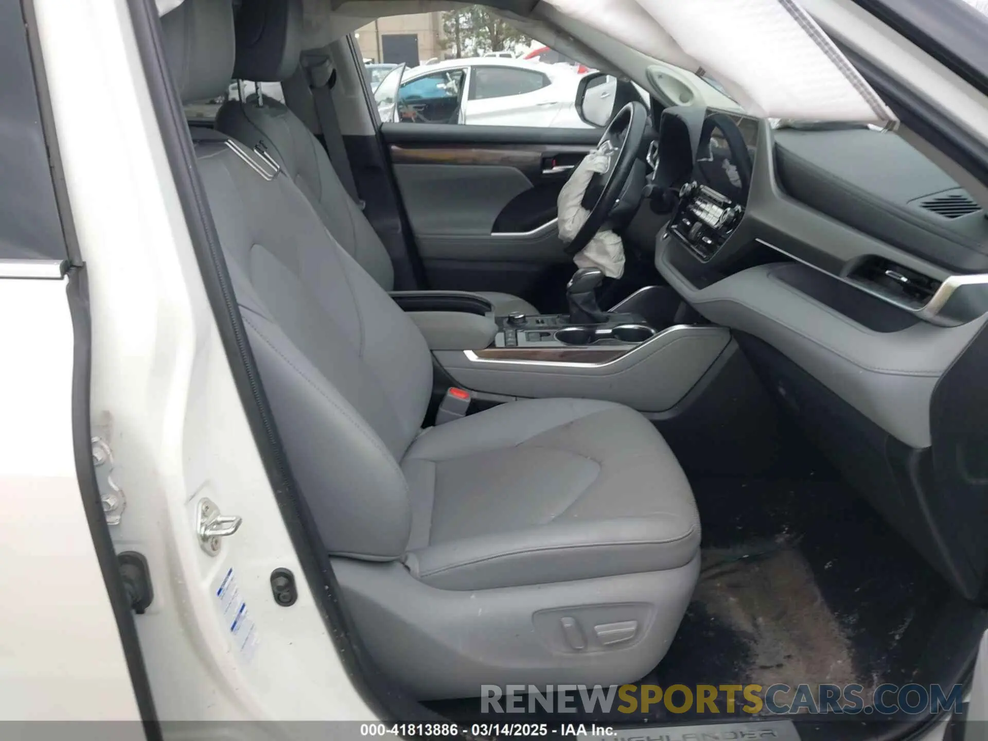 5 Photograph of a damaged car 5TDDZRBH4LS044504 TOYOTA HIGHLANDER 2020