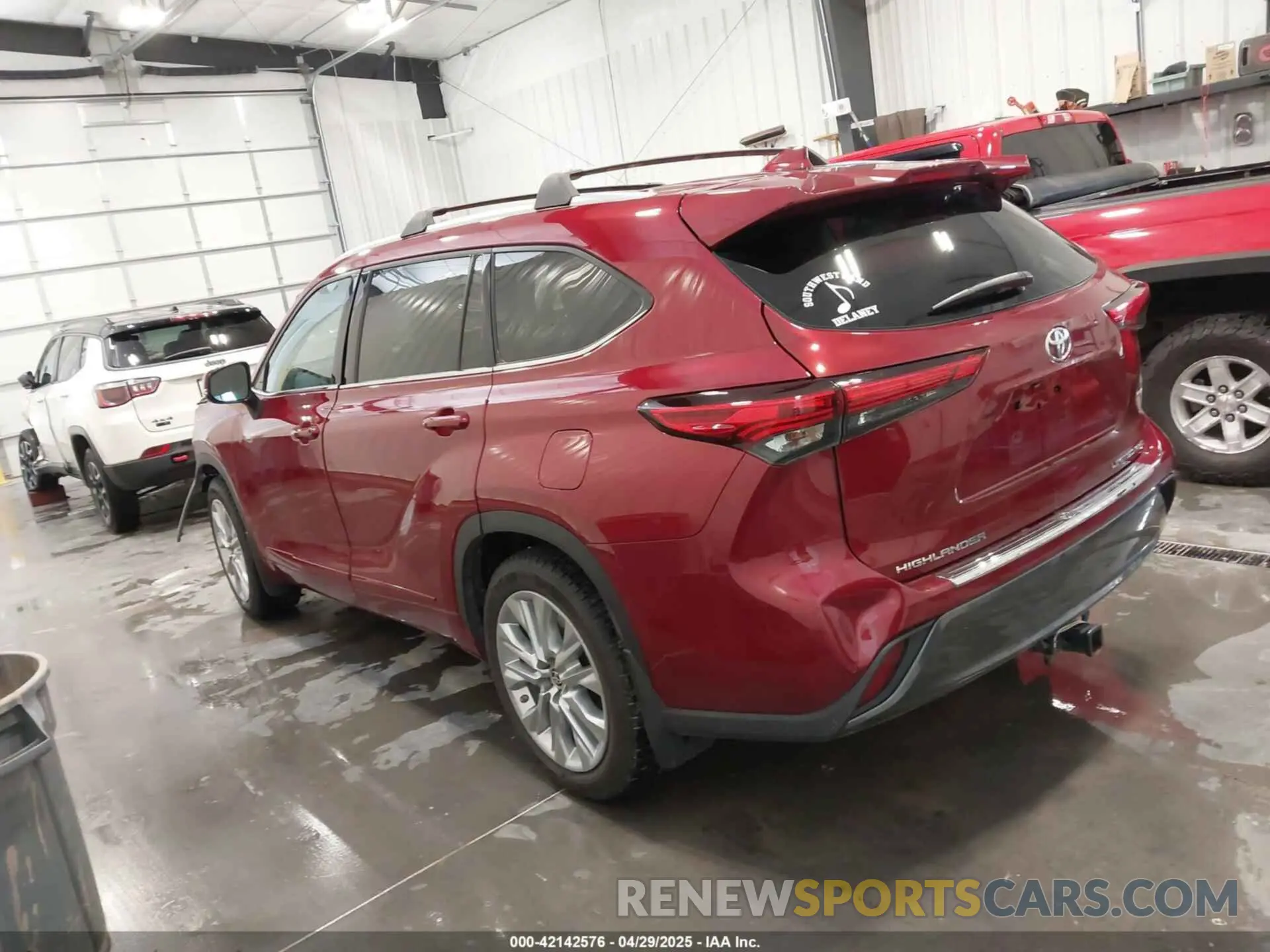 3 Фотография поврежденного автомобиля 5TDDZRBH6LS014713 TOYOTA HIGHLANDER 2020