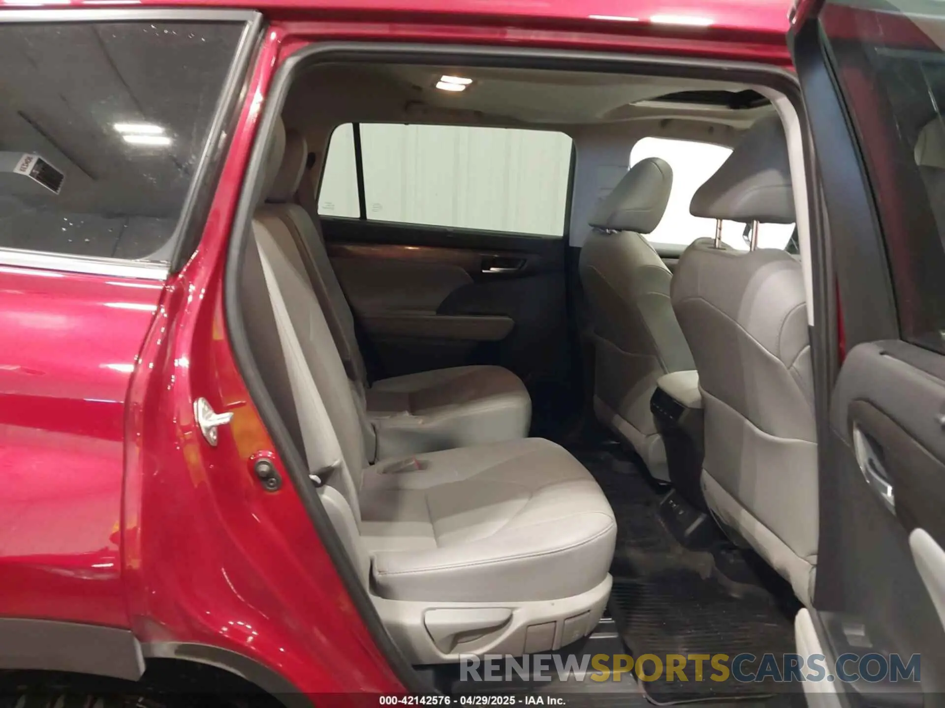 8 Фотография поврежденного автомобиля 5TDDZRBH6LS014713 TOYOTA HIGHLANDER 2020