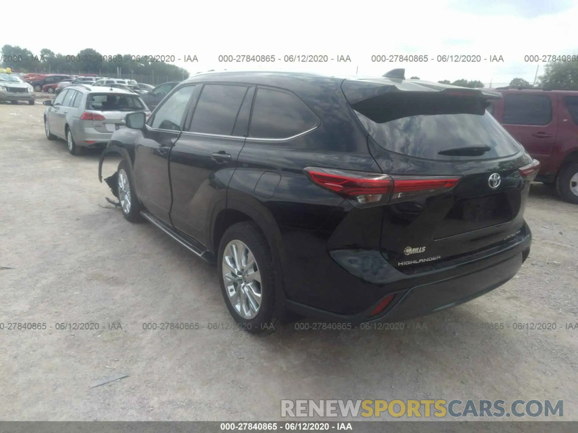 3 Photograph of a damaged car 5TDDZRBH7LS005017 TOYOTA HIGHLANDER 2020
