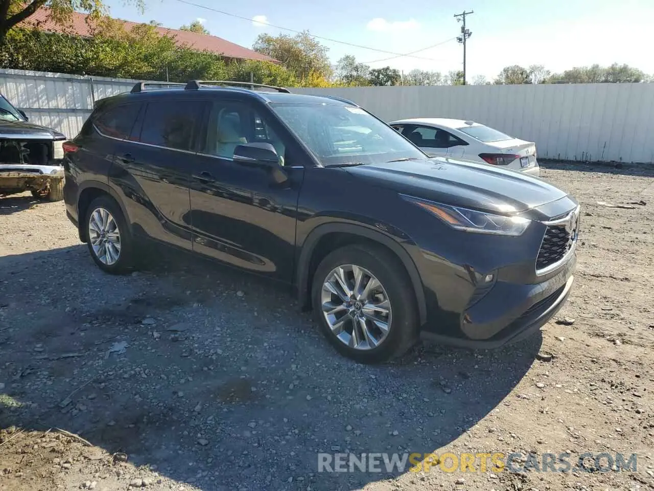 4 Photograph of a damaged car 5TDDZRBH8LS042321 TOYOTA HIGHLANDER 2020