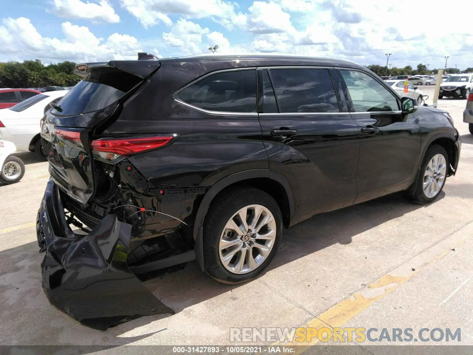 4 Photograph of a damaged car 5TDDZRBH9LS038939 TOYOTA HIGHLANDER 2020