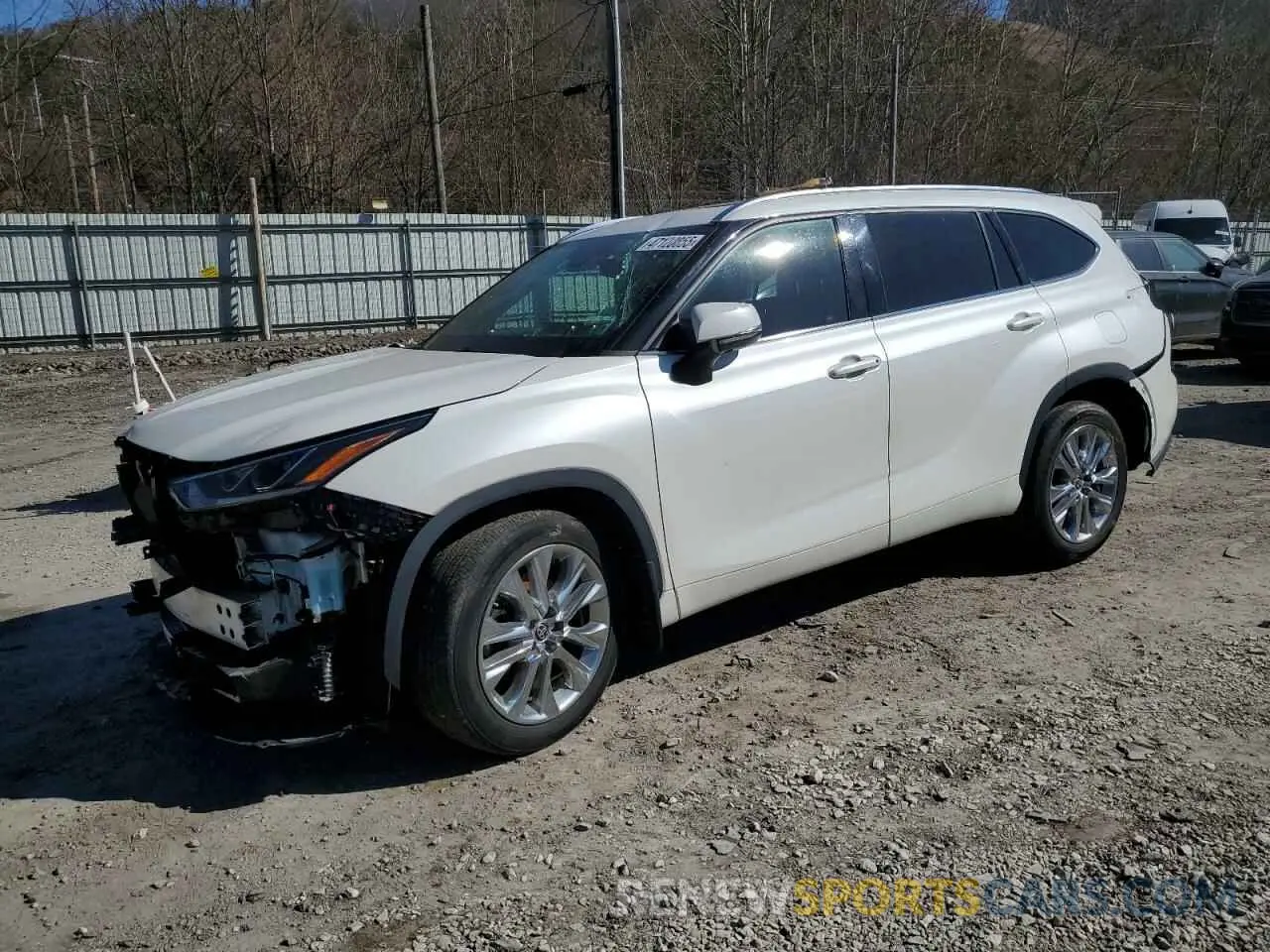 1 Photograph of a damaged car 5TDDZRBHXLS053983 TOYOTA HIGHLANDER 2020