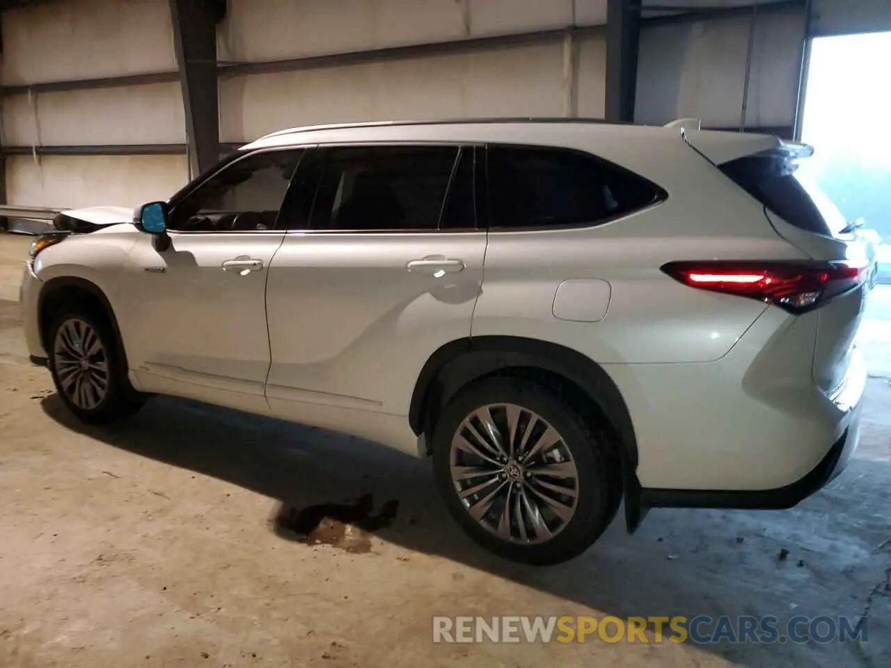 2 Фотография поврежденного автомобиля 5TDEBRCH7LS003520 TOYOTA HIGHLANDER 2020
