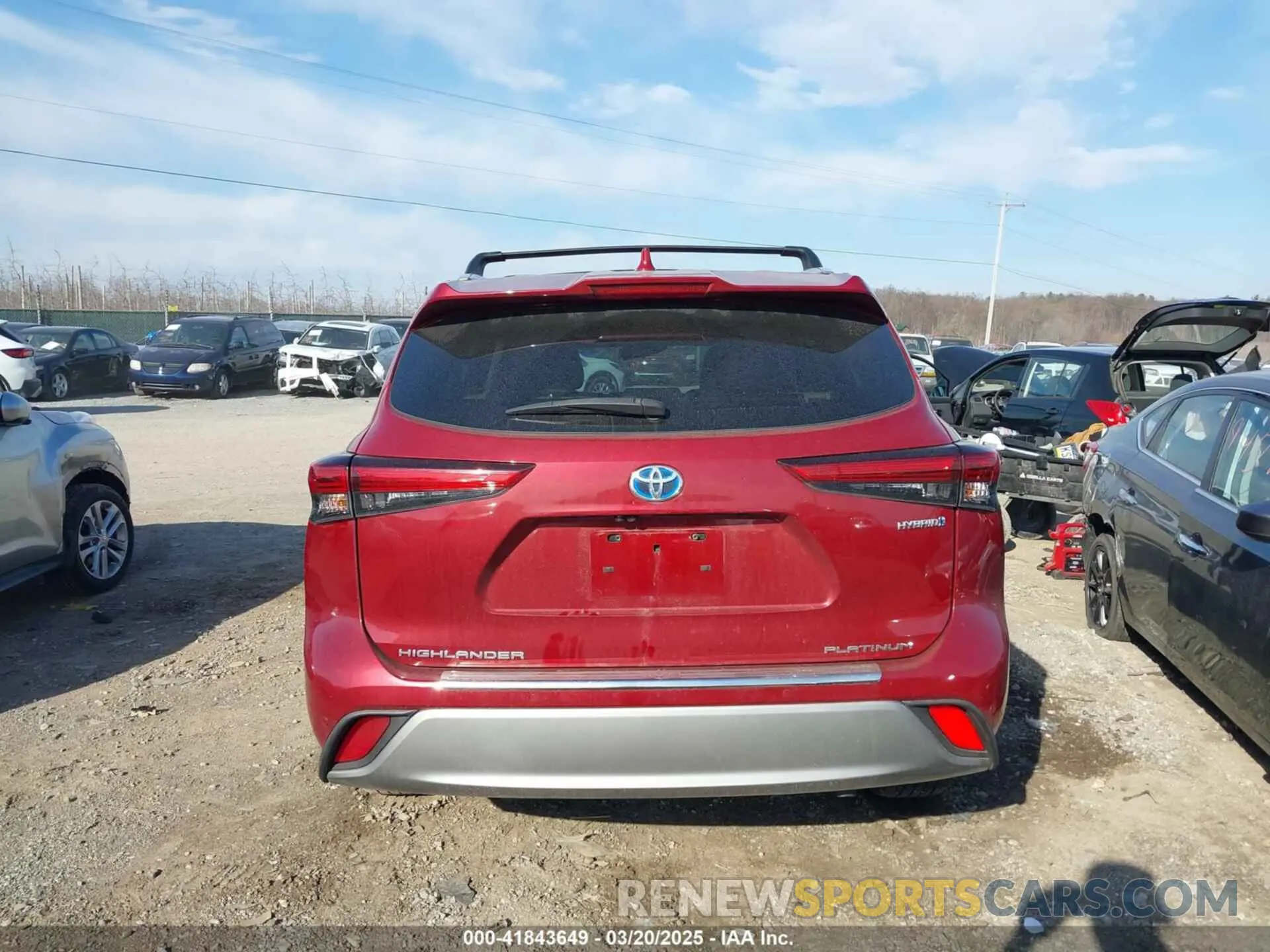 15 Photograph of a damaged car 5TDEBRCH8LS005843 TOYOTA HIGHLANDER 2020