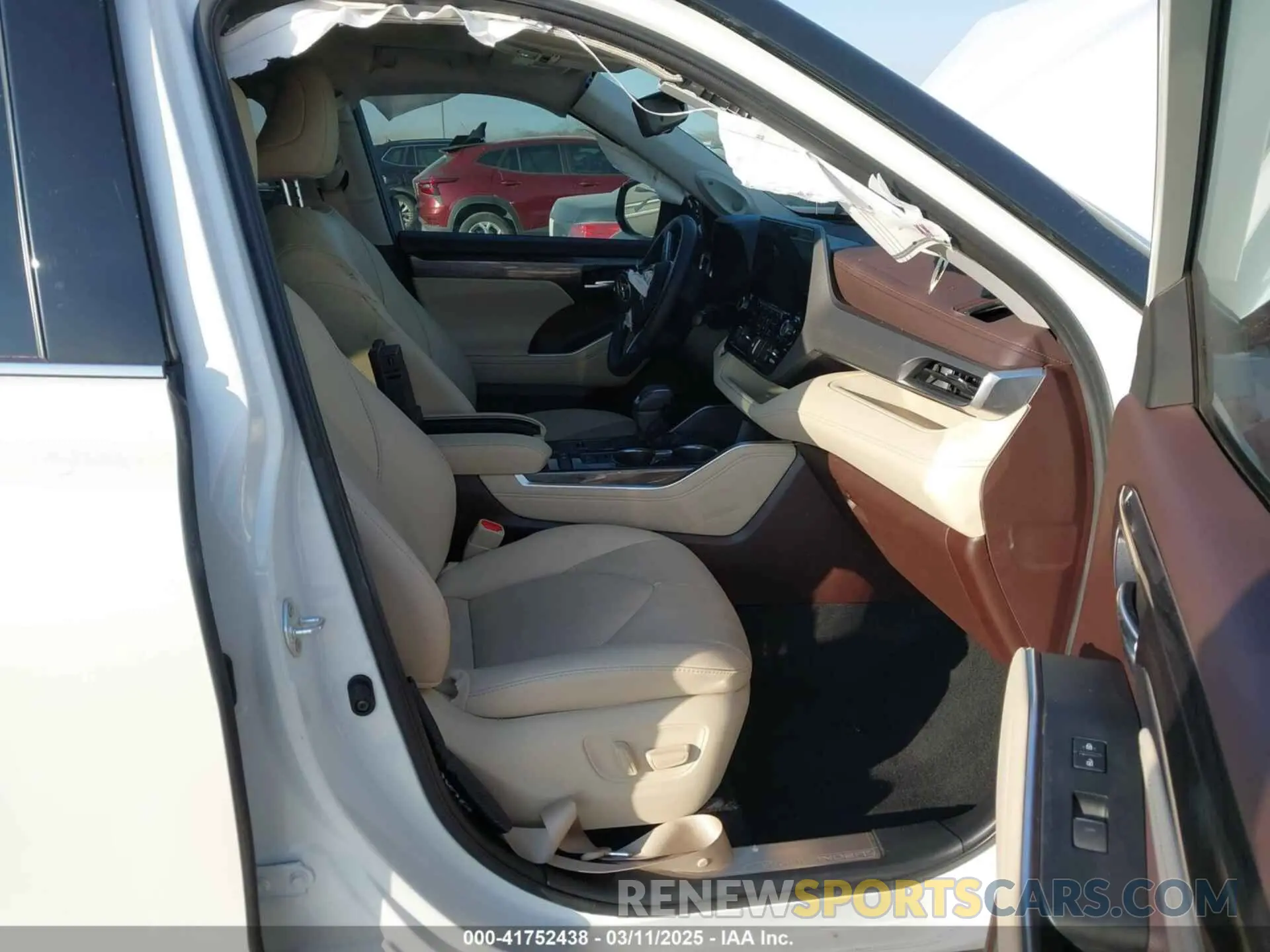 5 Photograph of a damaged car 5TDFARAH3LS004075 TOYOTA HIGHLANDER 2020