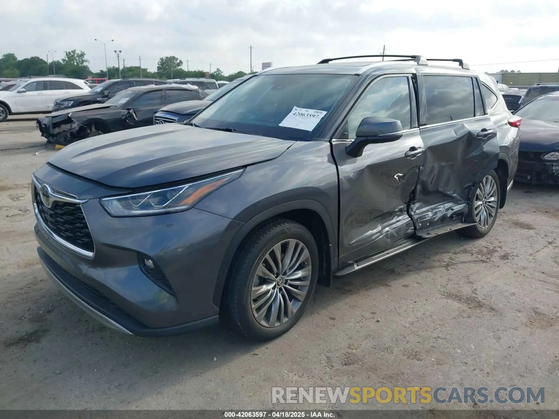 2 Фотография поврежденного автомобиля 5TDFZRAH4LS024733 TOYOTA HIGHLANDER 2020