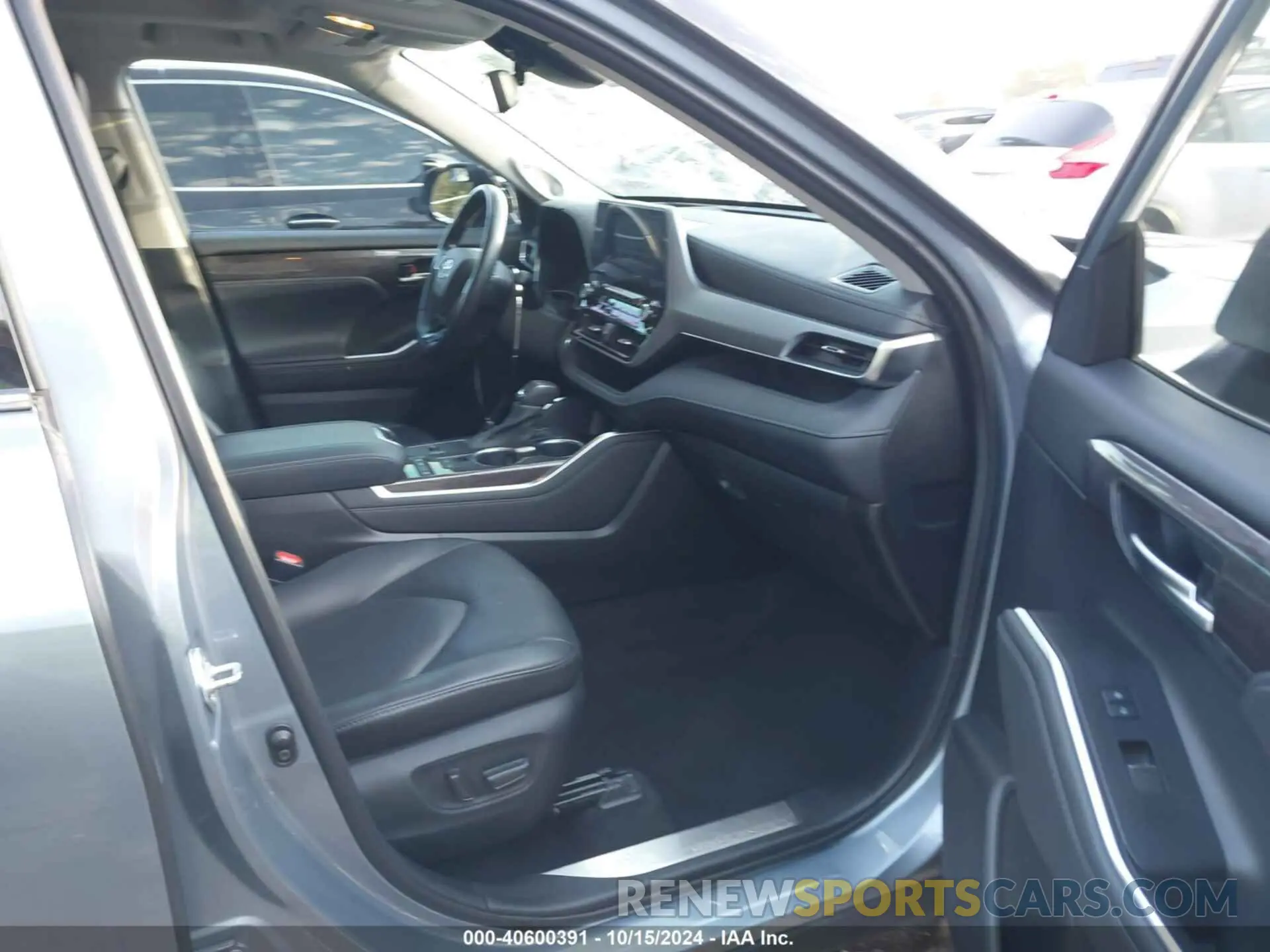 5 Photograph of a damaged car 5TDFZRAH5LS028841 TOYOTA HIGHLANDER 2020