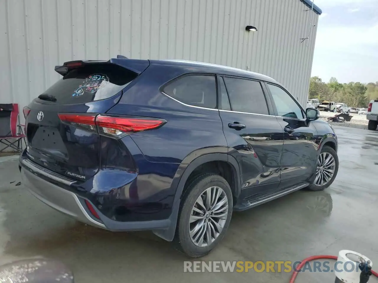 3 Photograph of a damaged car 5TDFZRAH8LS021849 TOYOTA HIGHLANDER 2020
