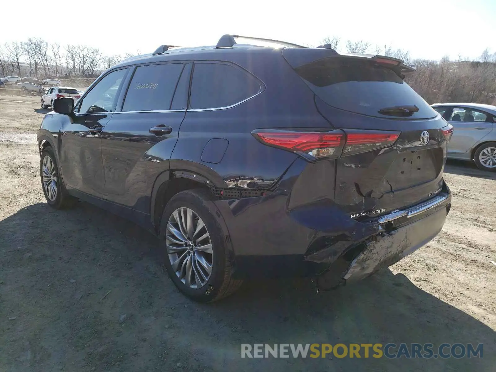 3 Фотография поврежденного автомобиля 5TDFZRBH4LS055205 TOYOTA HIGHLANDER 2020