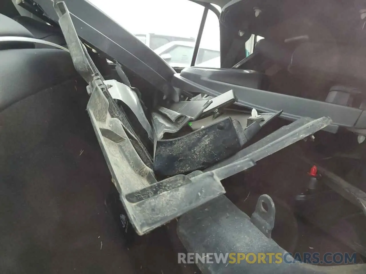 12 Photograph of a damaged car 5TDFZRBHXLS037145 TOYOTA HIGHLANDER 2020