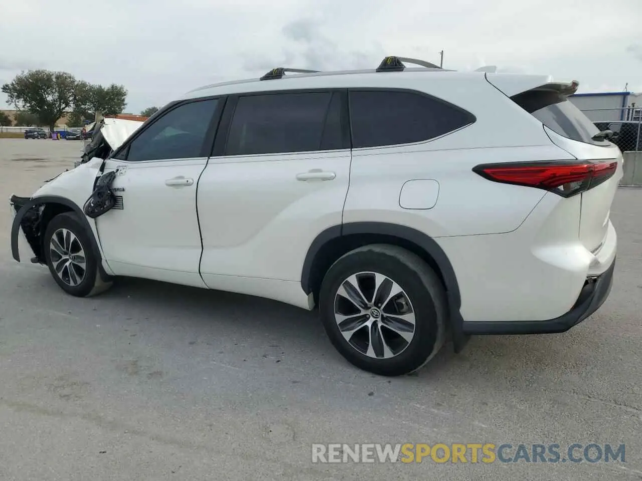 2 Photograph of a damaged car 5TDGARAH5LS502282 TOYOTA HIGHLANDER 2020