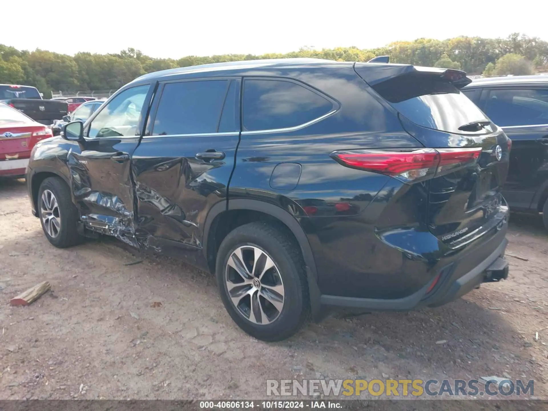 3 Photograph of a damaged car 5TDGBRCH2LS507076 TOYOTA HIGHLANDER 2020