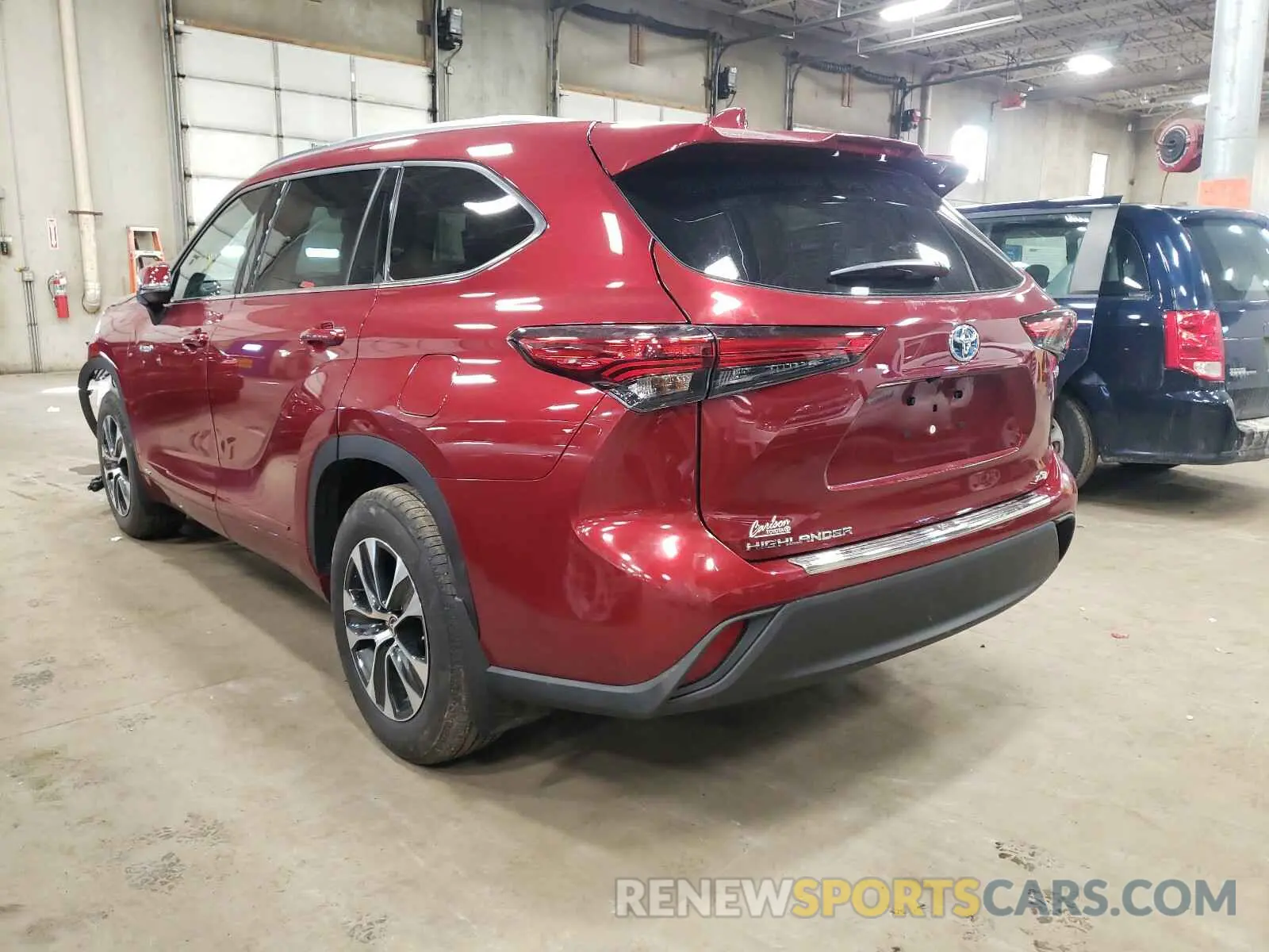 3 Photograph of a damaged car 5TDGBRCH5LS001130 TOYOTA HIGHLANDER 2020