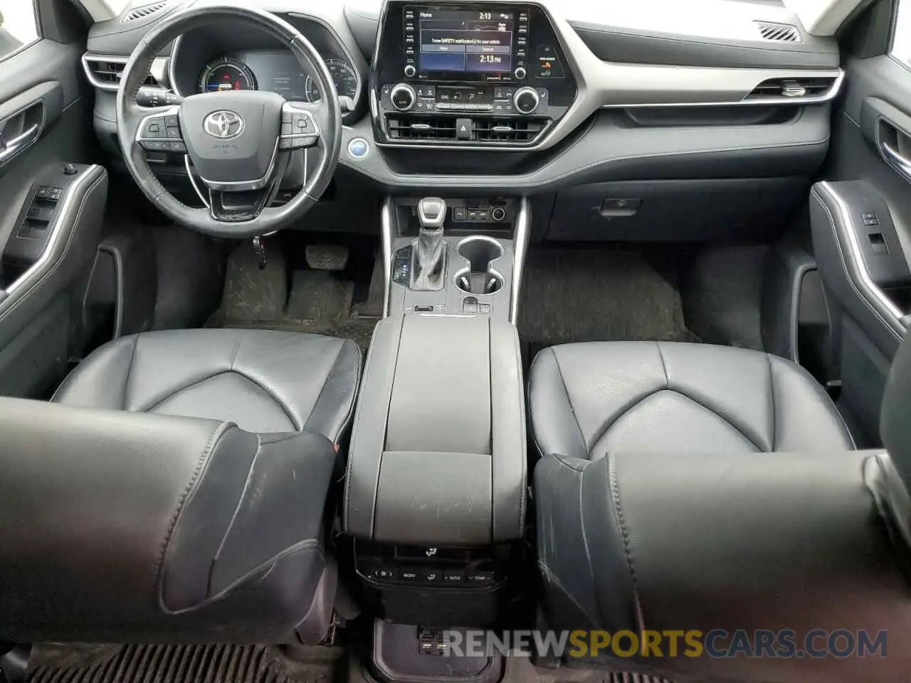8 Photograph of a damaged car 5TDGBRCH6LS507002 TOYOTA HIGHLANDER 2020