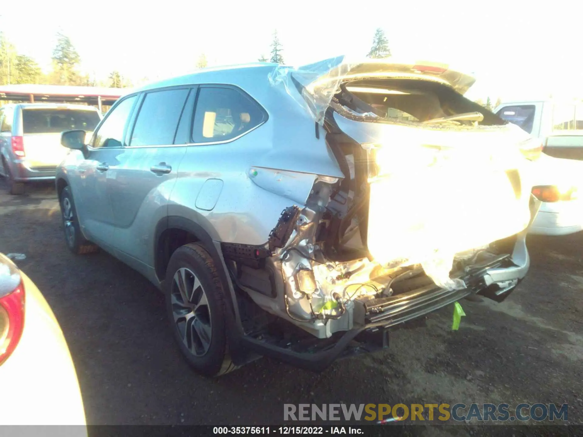 3 Photograph of a damaged car 5TDGBRCH6LS507159 TOYOTA HIGHLANDER 2020