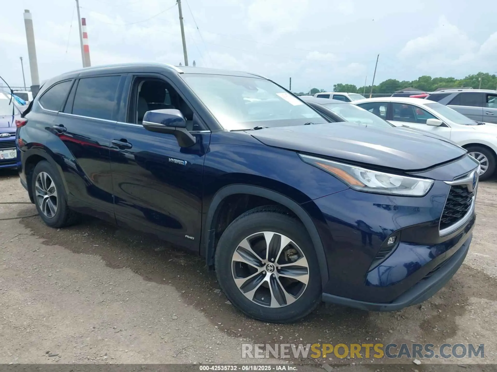 1 Фотография поврежденного автомобиля 5TDGBRCHXLS512039 TOYOTA HIGHLANDER 2020