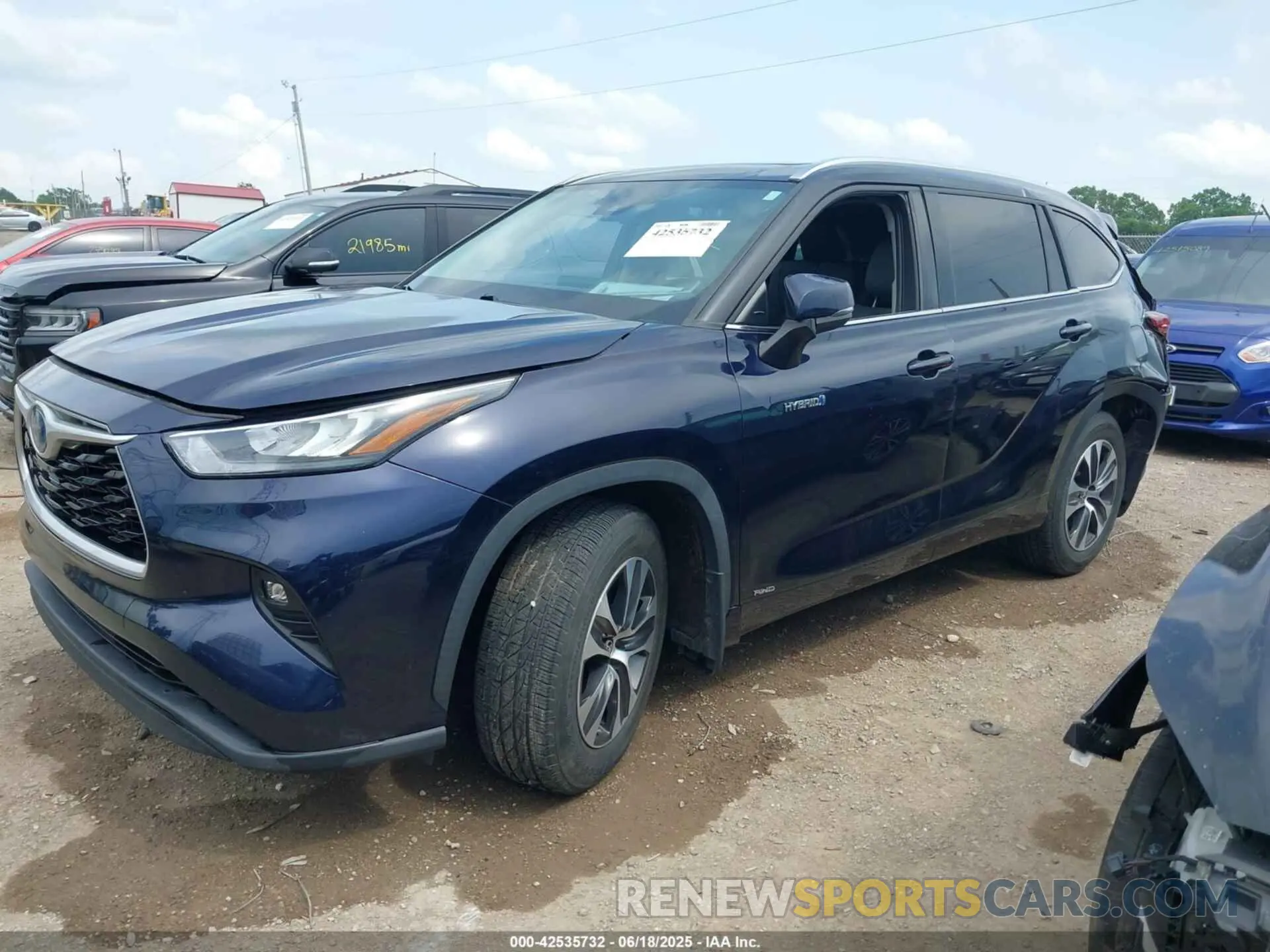 2 Фотография поврежденного автомобиля 5TDGBRCHXLS512039 TOYOTA HIGHLANDER 2020