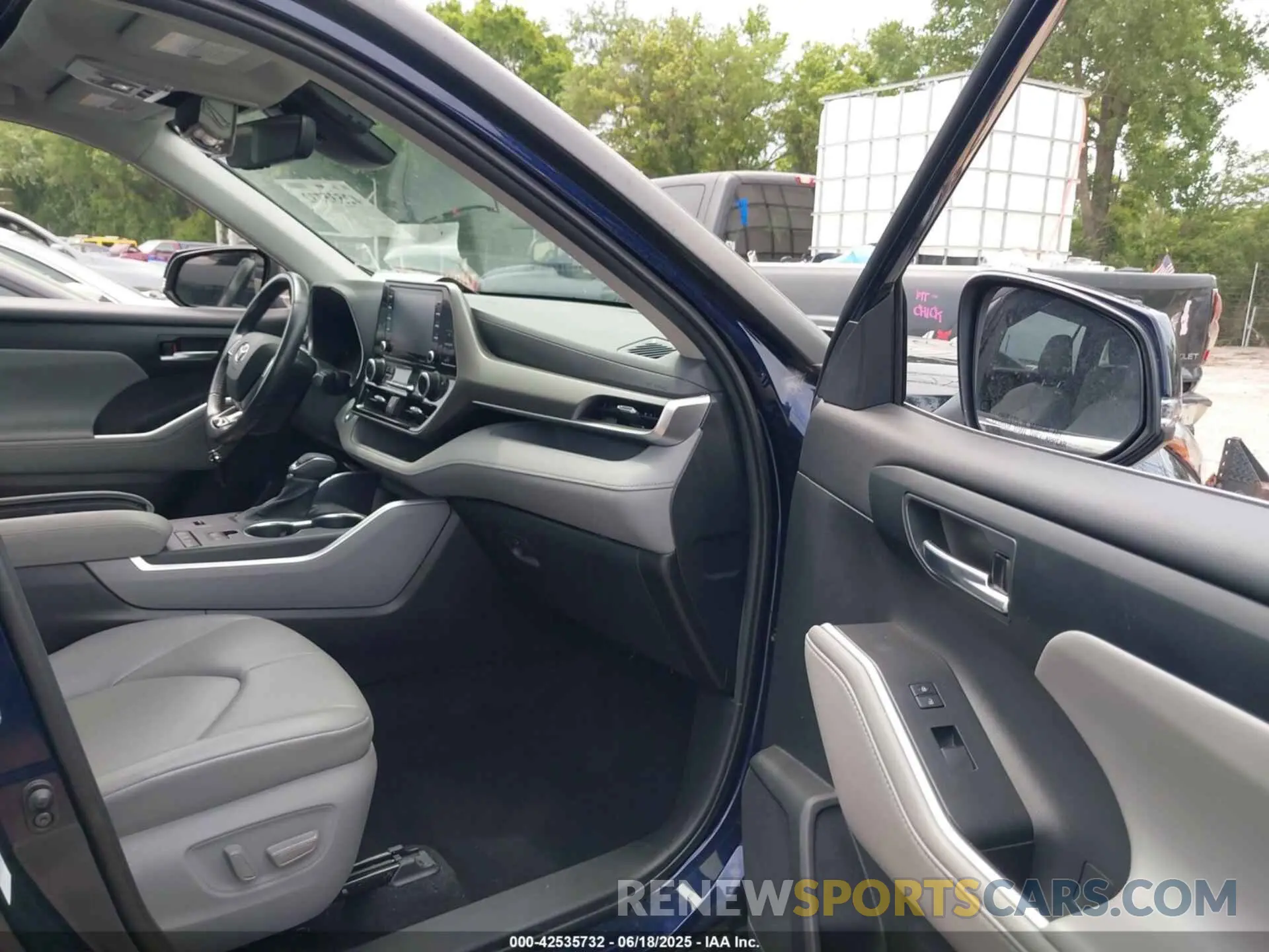 5 Фотография поврежденного автомобиля 5TDGBRCHXLS512039 TOYOTA HIGHLANDER 2020