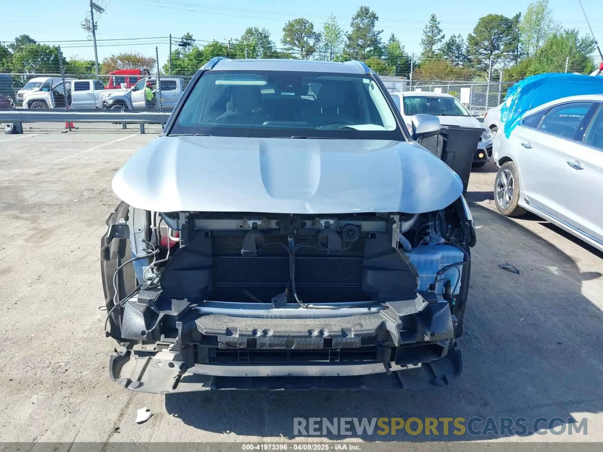 13 Фотография поврежденного автомобиля 5TDGBRCHXLS512512 TOYOTA HIGHLANDER 2020