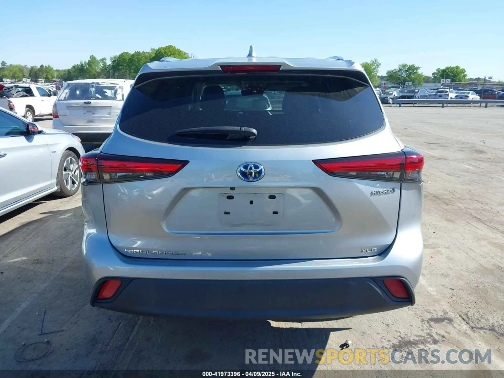 17 Фотография поврежденного автомобиля 5TDGBRCHXLS512512 TOYOTA HIGHLANDER 2020