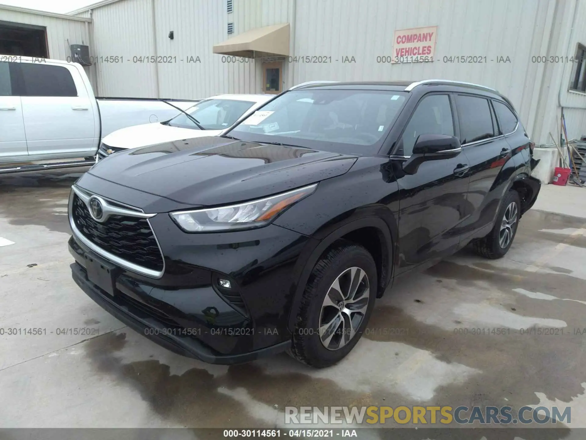 2 Photograph of a damaged car 5TDGZRAH0LS501937 TOYOTA HIGHLANDER 2020