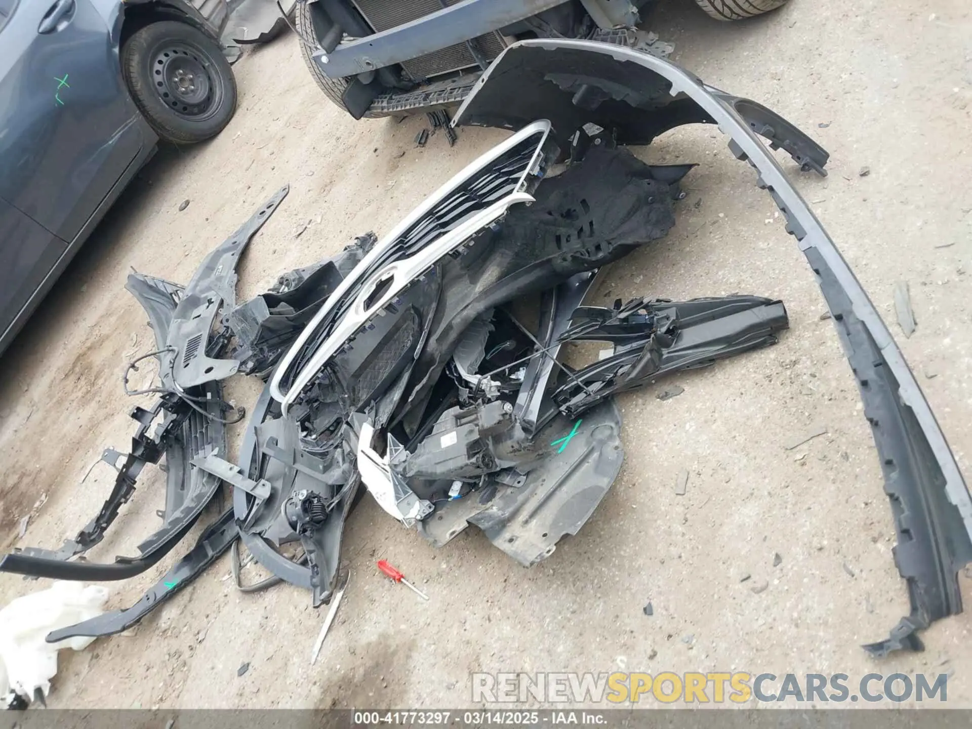 12 Photograph of a damaged car 5TDGZRAH1LS013144 TOYOTA HIGHLANDER 2020