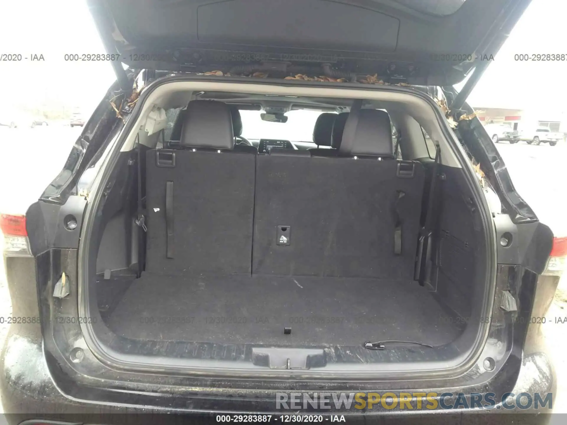 8 Photograph of a damaged car 5TDGZRAH2LS501938 TOYOTA HIGHLANDER 2020