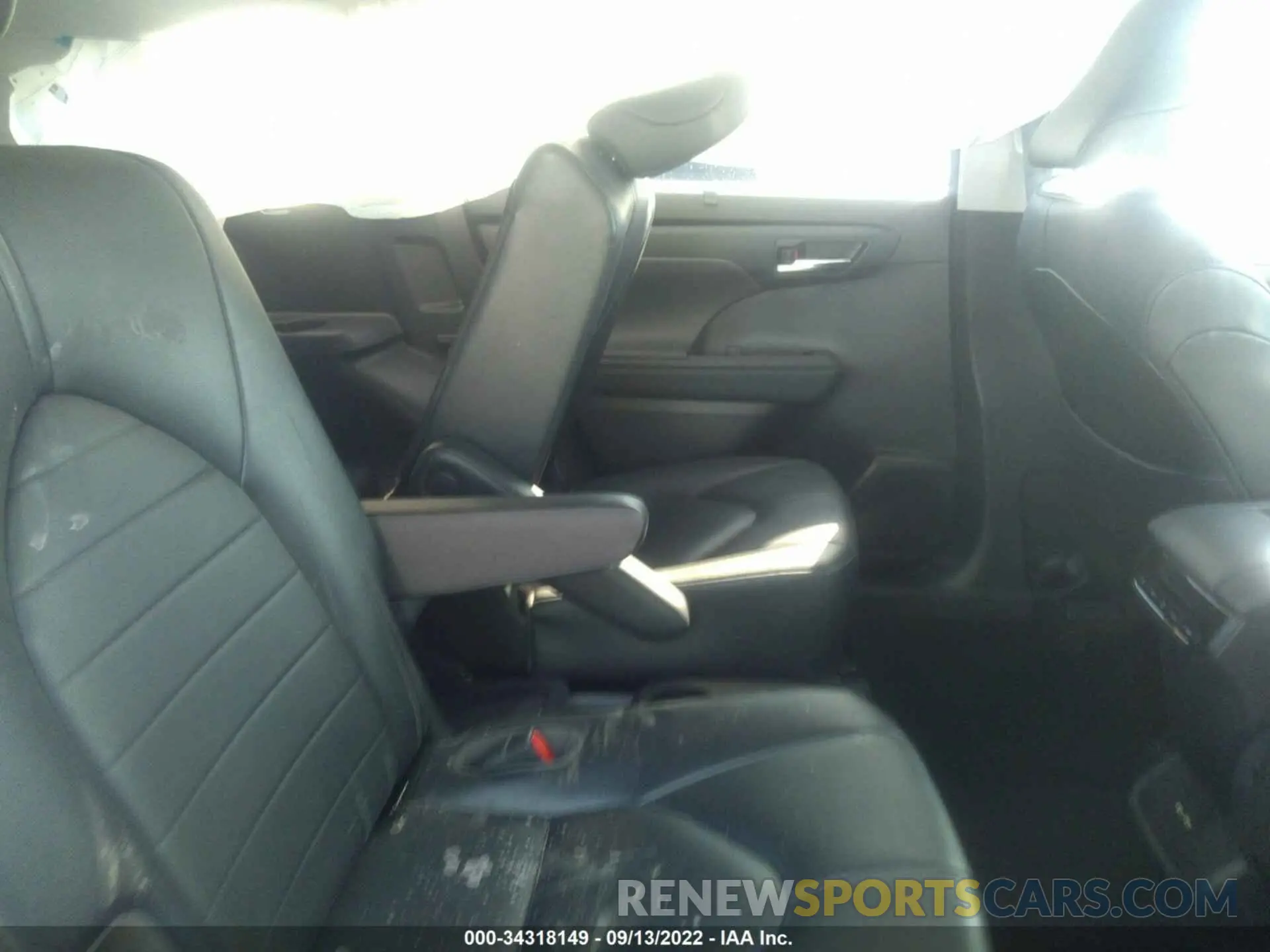 8 Фотография поврежденного автомобиля 5TDGZRAH3LS006146 TOYOTA HIGHLANDER 2020