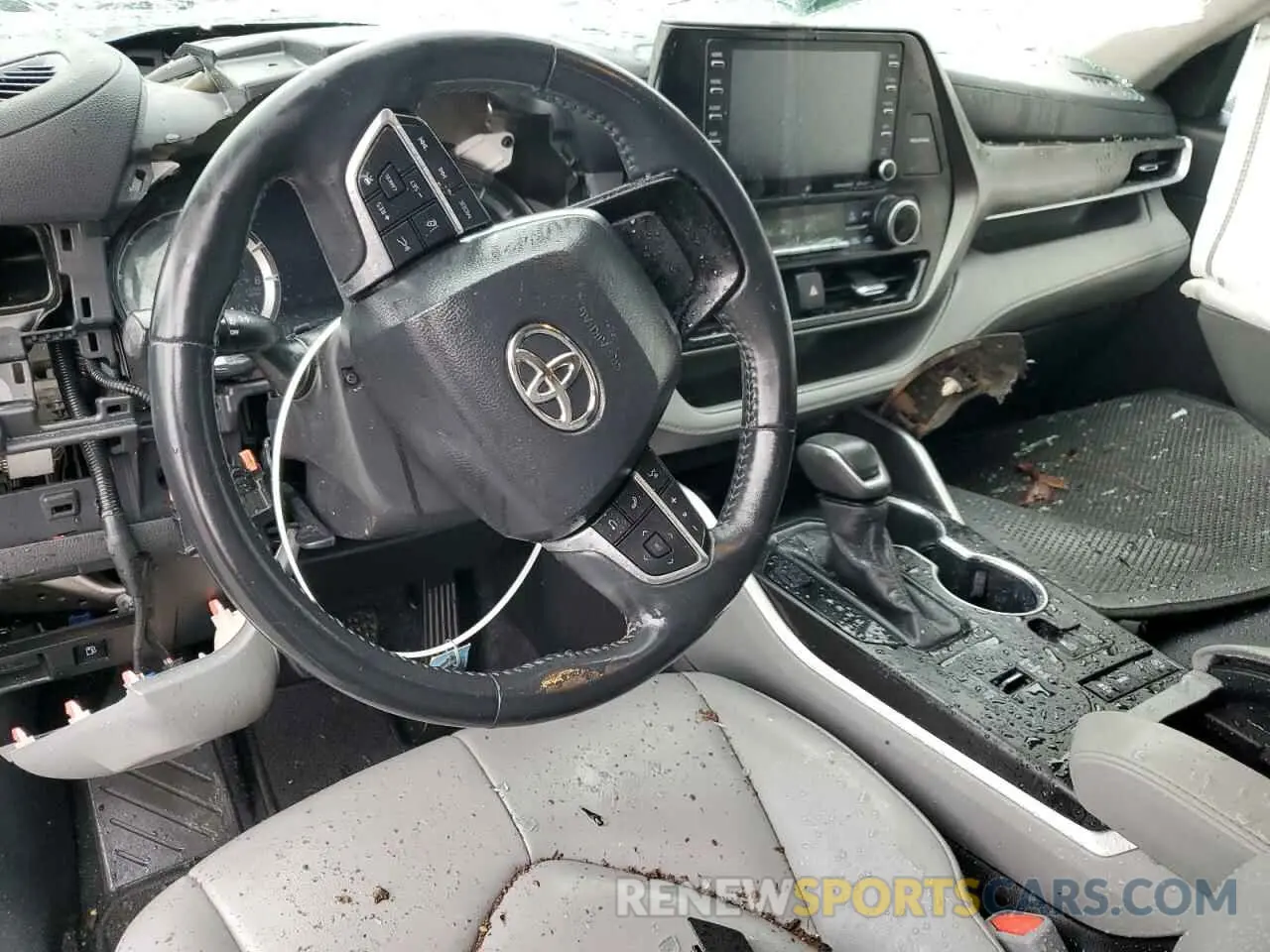 8 Photograph of a damaged car 5TDGZRAH4LS507952 TOYOTA HIGHLANDER 2020